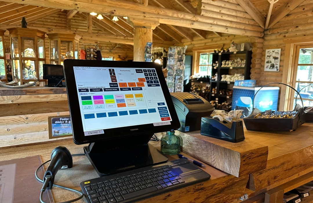 Pos Kassesystem Og Billetsystem Til Attraktion Og Butik Hos Skandinavisk Dyrepark